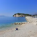 Apartments With Wifi Makarska - 23010
