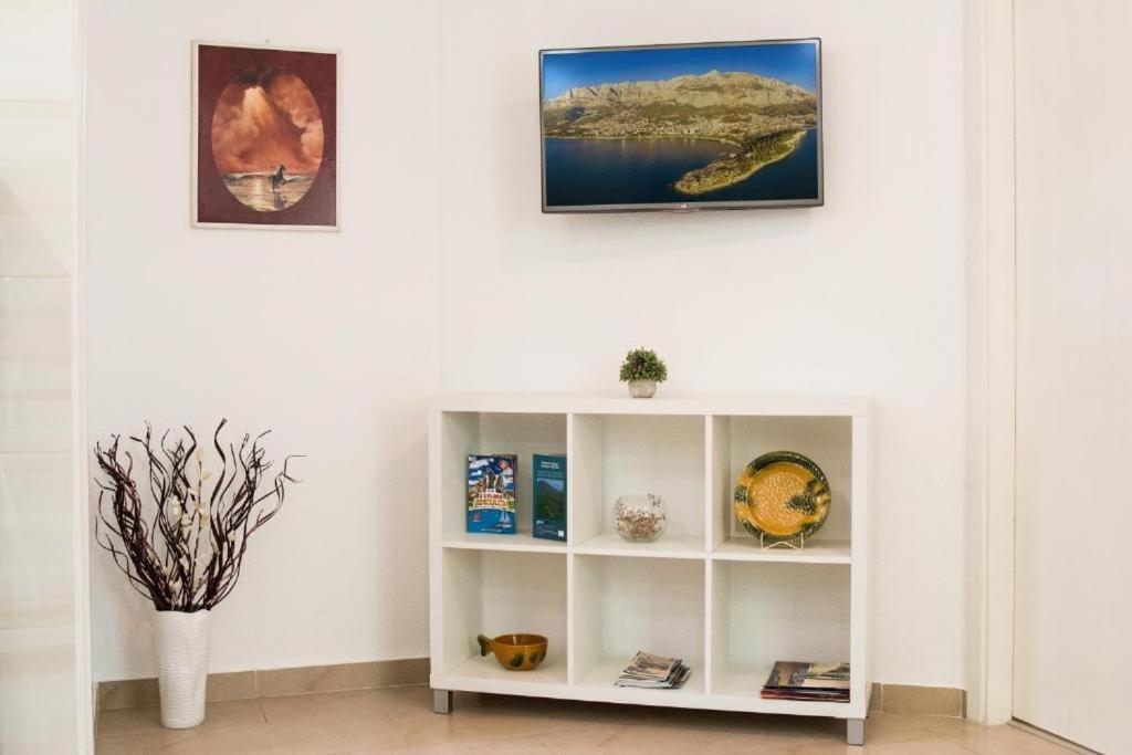Apartment With Wifi - 23010